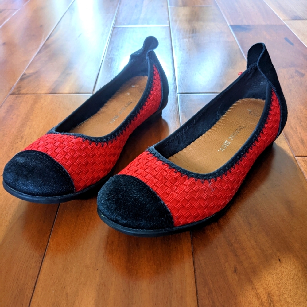 Women's Bernie Mev Bella Me Flat